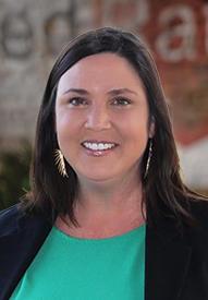 Elizabeth Curry headshot